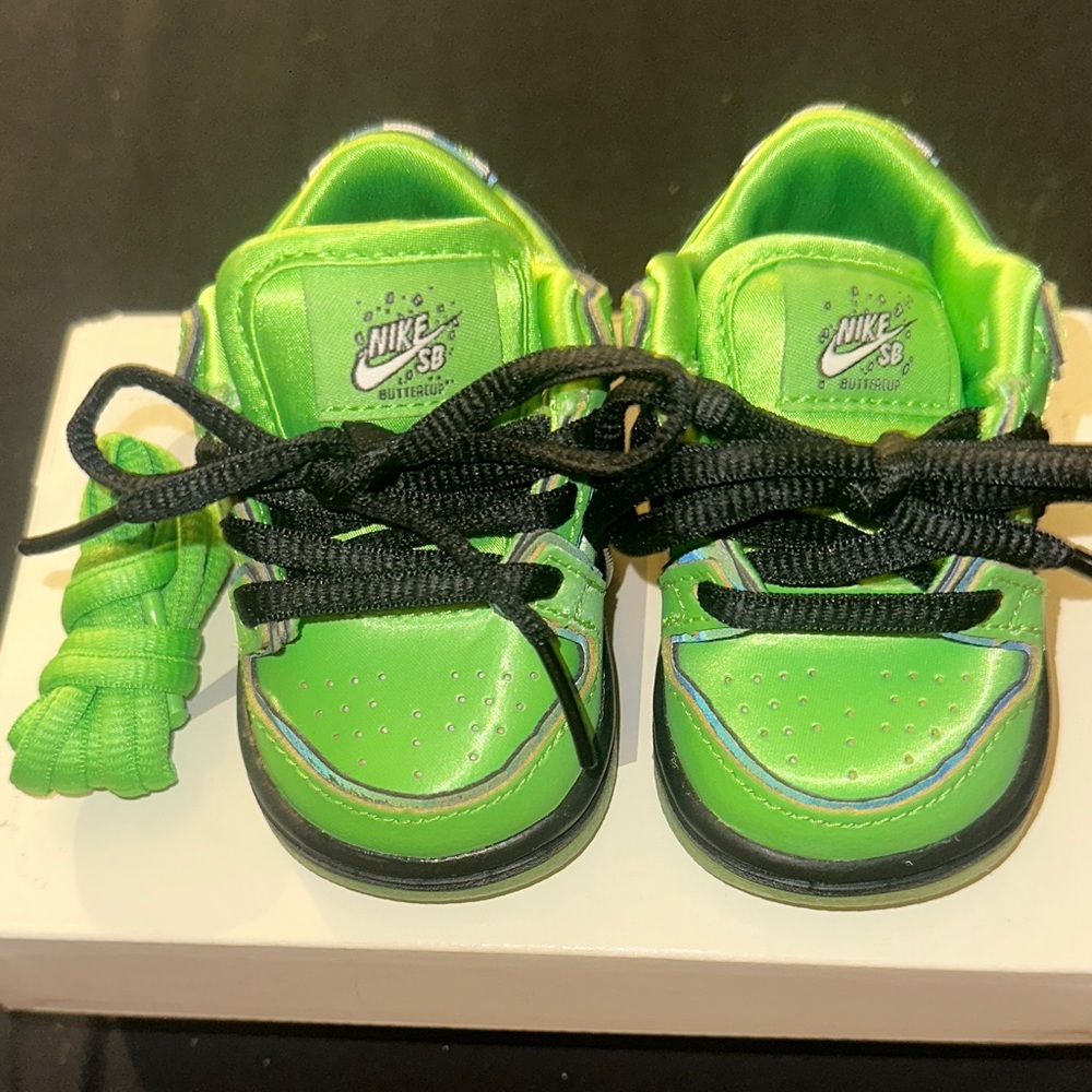 Nike Kids Neon Green Sneakers